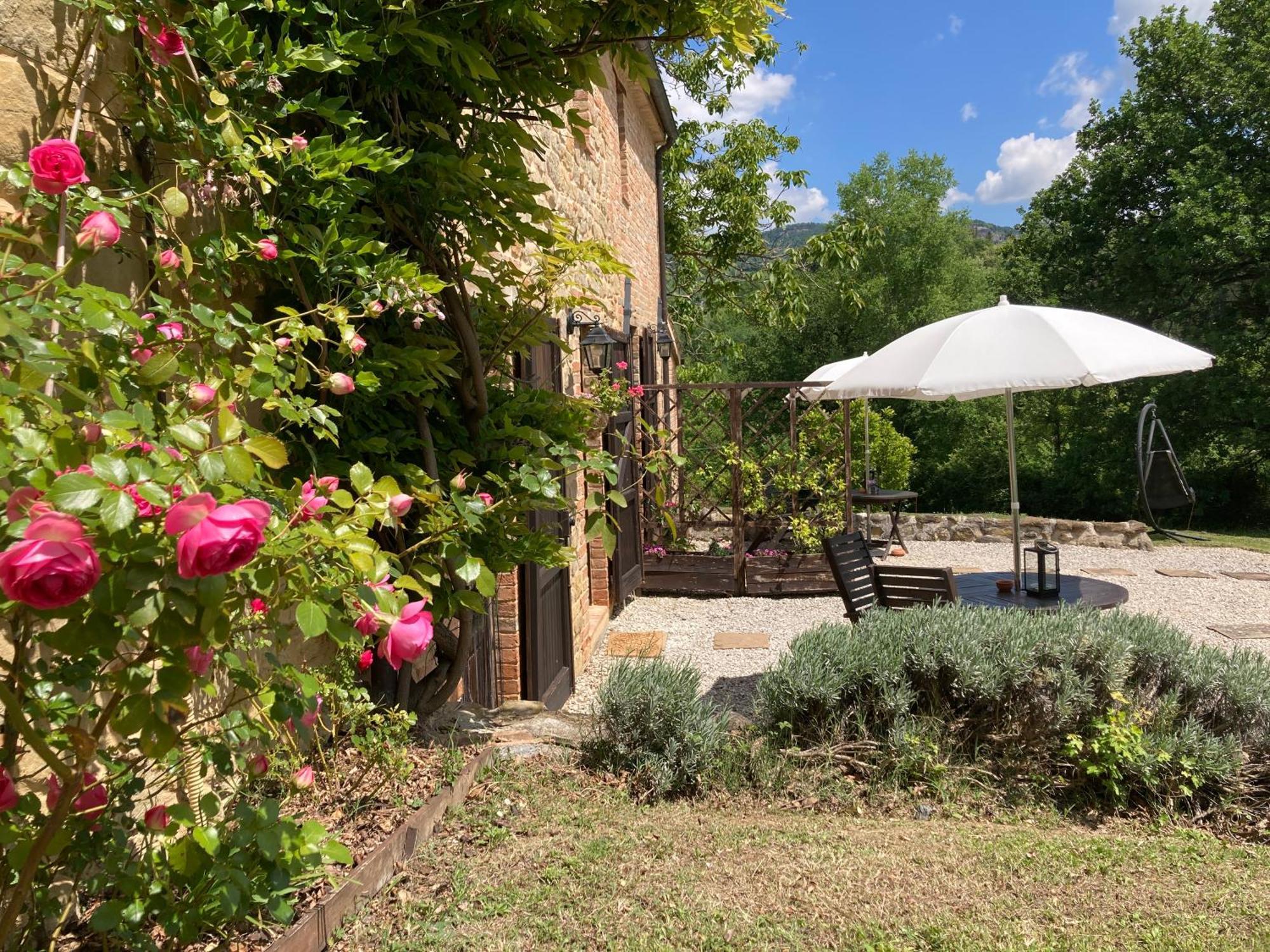 Il Nascondiglio - The Hideaway Aparthotel Amandola Exterior foto